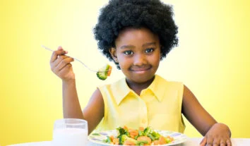 10 passos para alimentação e hábitos saudáveis até os dois anos