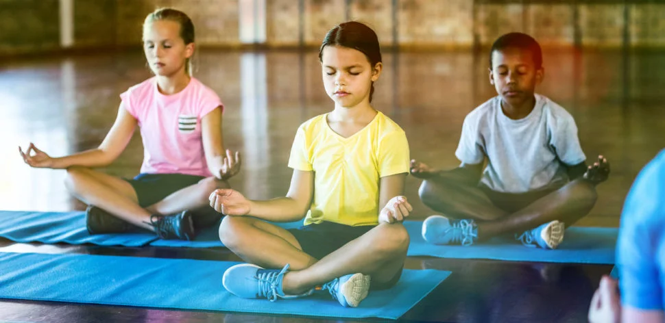 Conheça os benefícios da meditação para crianças