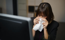 Dicas e cuidados para quem tem rinite alérgica