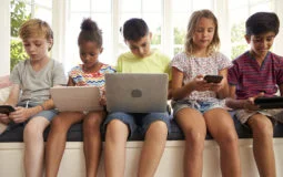 Excesso de aparelhos eletrônicos contribui para a obesidade infantil