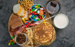 Alimentos ultraprocessados podem causar obesidade