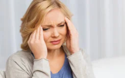 Dor de cabeça: tipos, causas e como aliviar