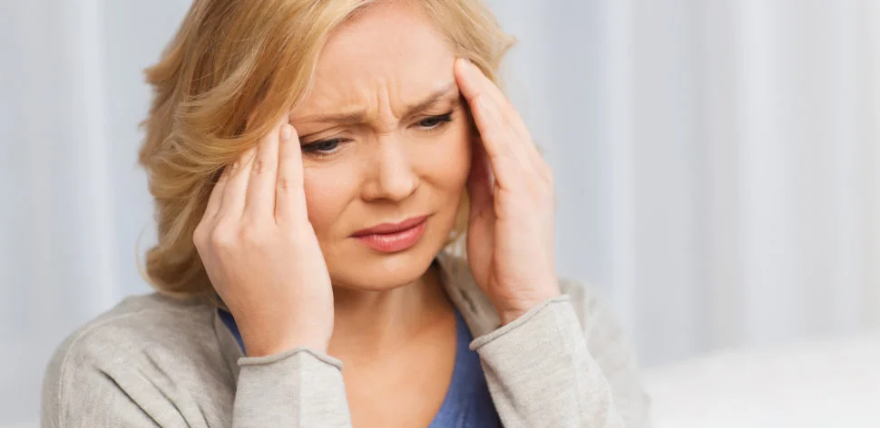 Dor de cabeça pode ser um sinal de desidratação?