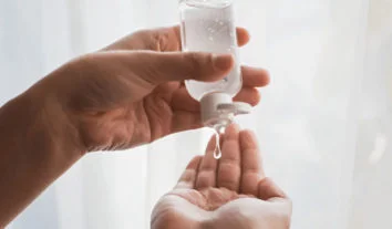 Qual o melhor álcool gel para higienizar as mãos?