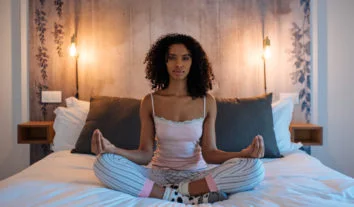 Meditação ajuda a relaxar e dormir melhor