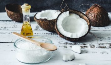 Óleo de coco: o que é, benefícios e mitos
