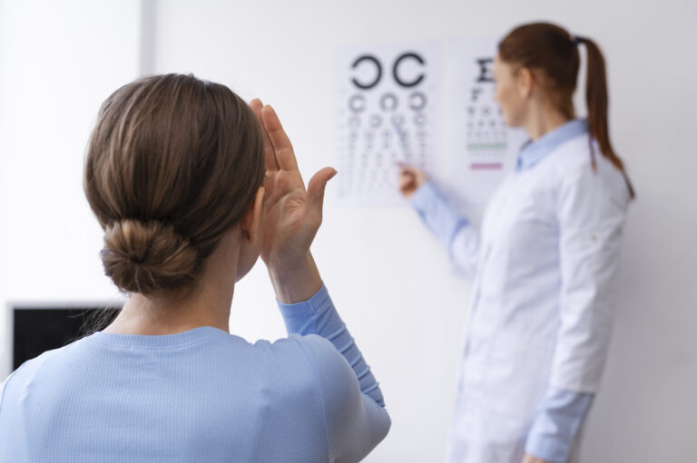 Por que os casos de miopia estão aumentando? Pesquisa tem explicação