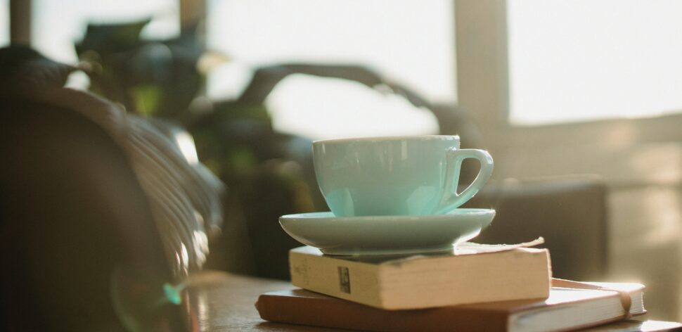 Chá de capim-santo funciona contra a ansiedade? Veja como preparar