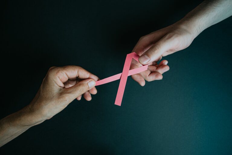 outubro-rosa-alimentos-que-ajudam-no-combate-do-câncer-de-mama