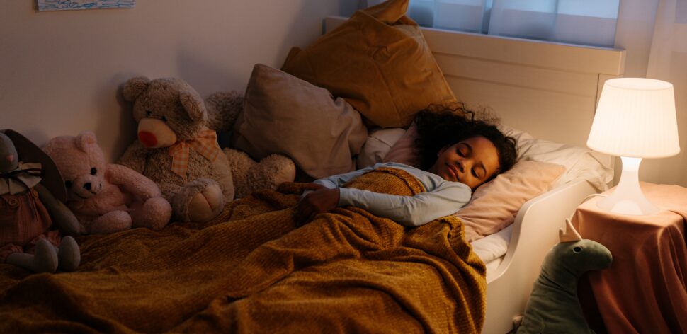 Como o sono pode auxiliar no crescimento das crianças?