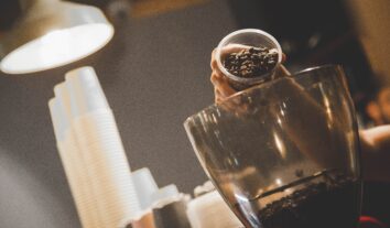 Café tem impacto positivo na saúde cognitiva; revela estudo