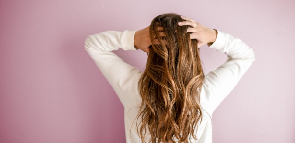 Dá para usar ora-pro-nóbis nos cabelos? Quais os benefícios?