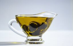 Azeite de oliva: 12 lotes são considerados impróprios para consumo; veja quais