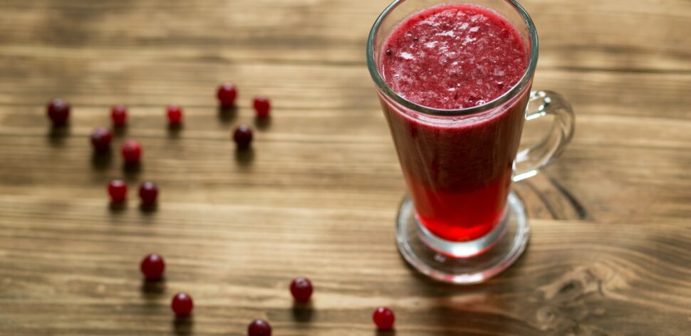 Suco de cranberry: quais são os benefícios para a saúde?