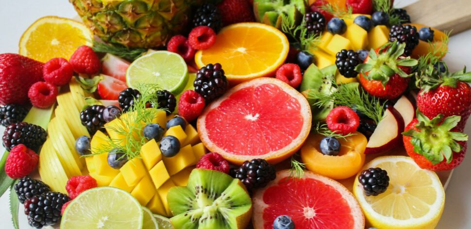 Qual é a melhor fruta para a saúde do cérebro? Nutricionista revela