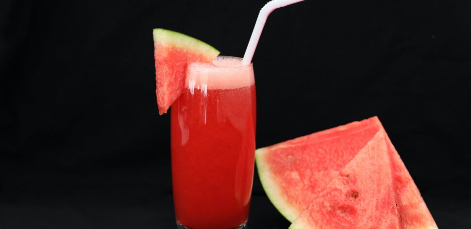 Como fazer suchá de melancia? Veja a receita e benefícios