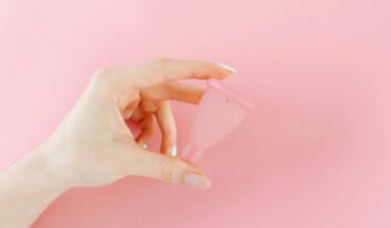 Quanto custa um coletor menstrual? Veja preços