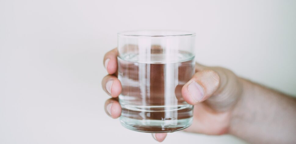 Desidratação: como saber que o seu corpo precisa de água?