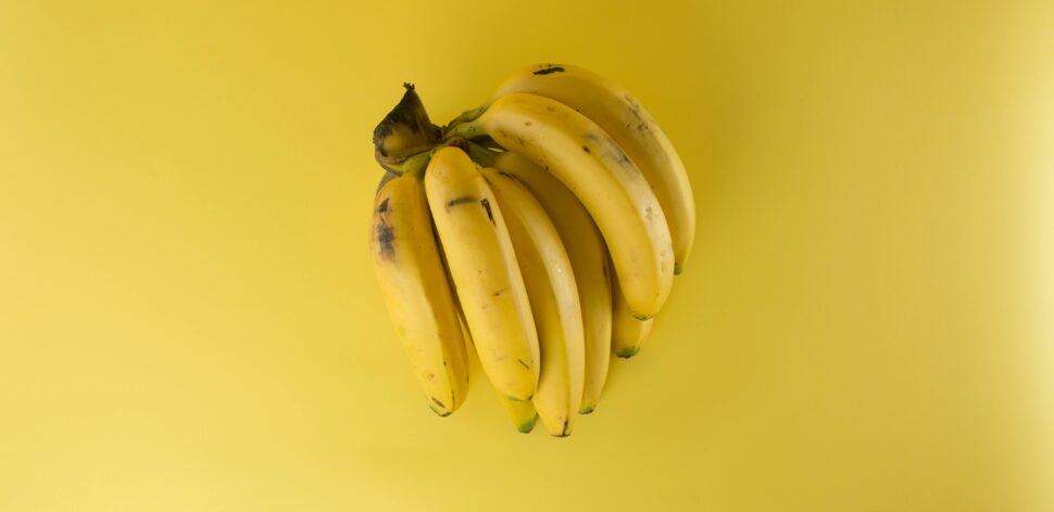 Banana reduz a pressão arterial? Veja 5 benefícios da fruta