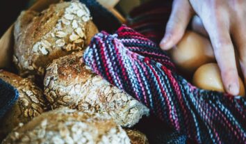 Pão de aveia para emagrecer: veja receita e benefícios