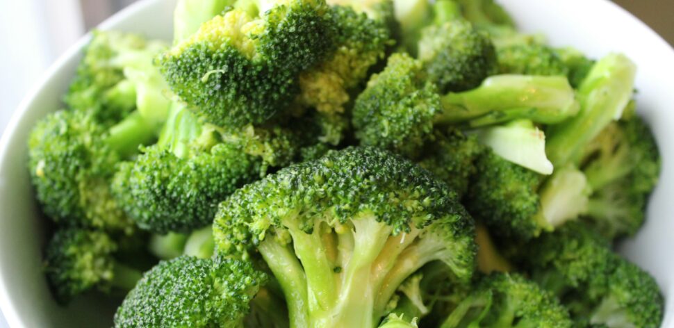 Comer brócolis ajuda na concentração? Veja pesquisa