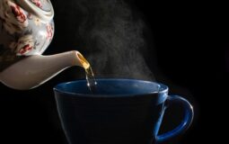 Chá de capim-cidreira, hortelã e boldo: quais os benefícios?