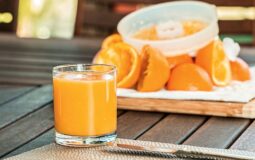 Suco de laranja: quais os reais benefícios? Estudo da USP explica