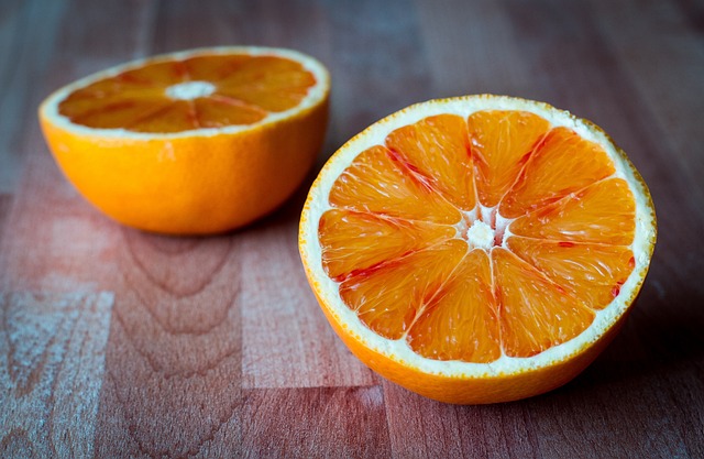 Suco de laranja com berinjela: quais os benefícios da bebida para a saúde?