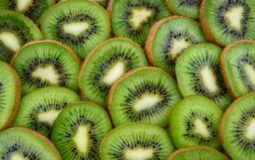 Kiwi: 3 benefícios da fruta para a sua saúde
