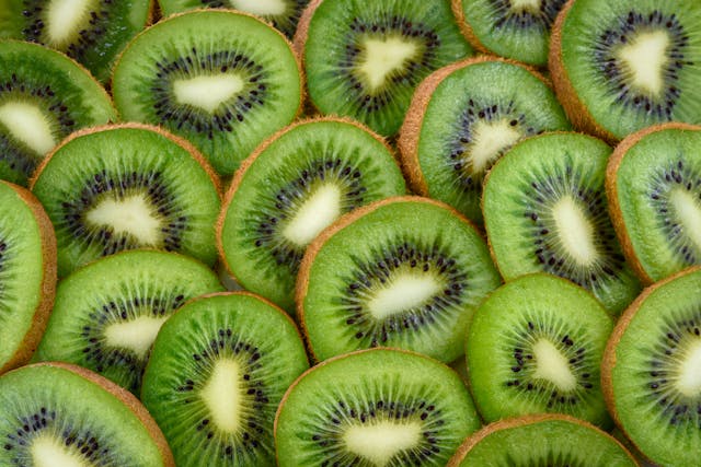 Kiwi: 3 benefícios da fruta para a sua saúde
