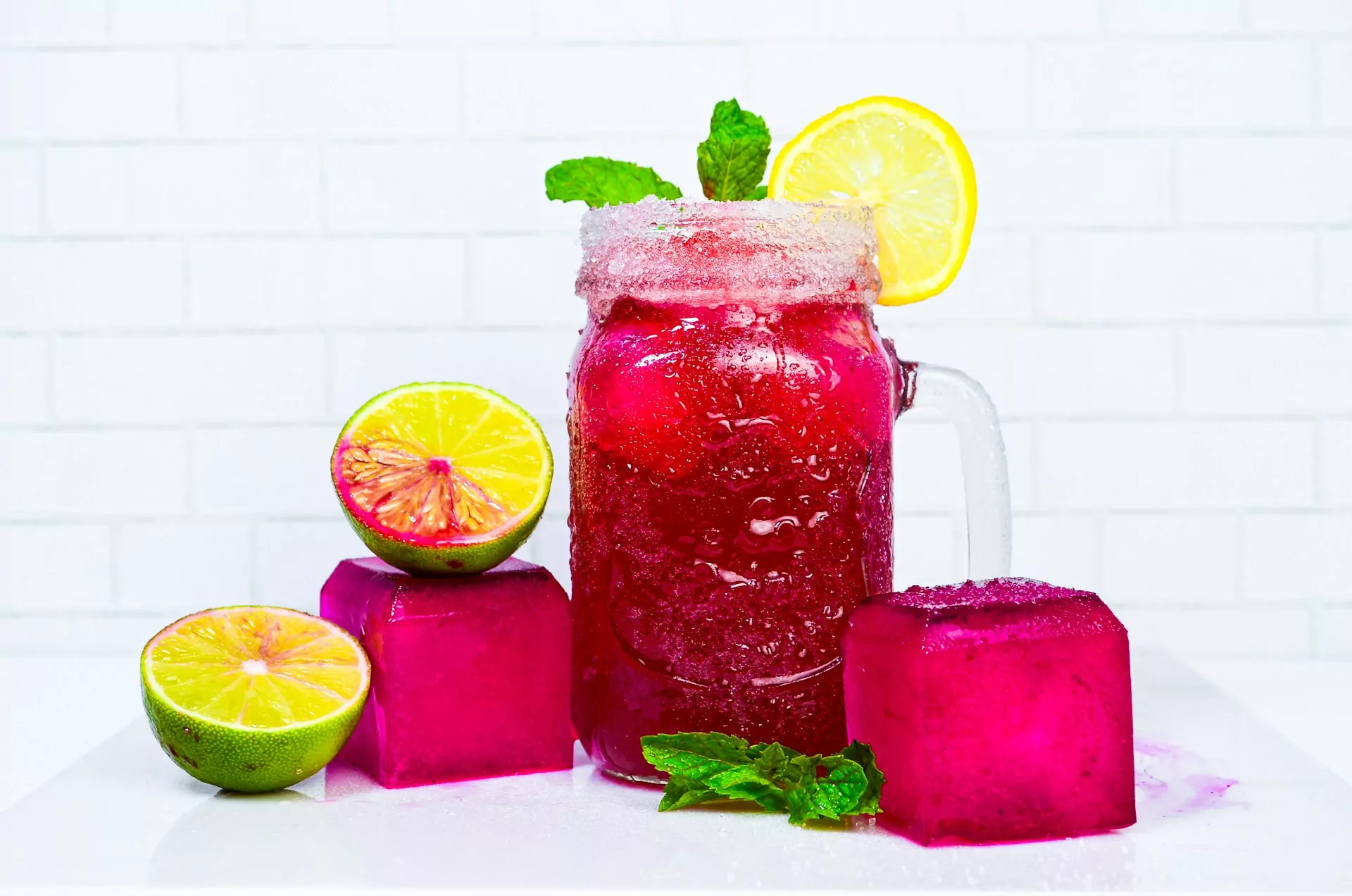 suco-de-beterraba-com-limão