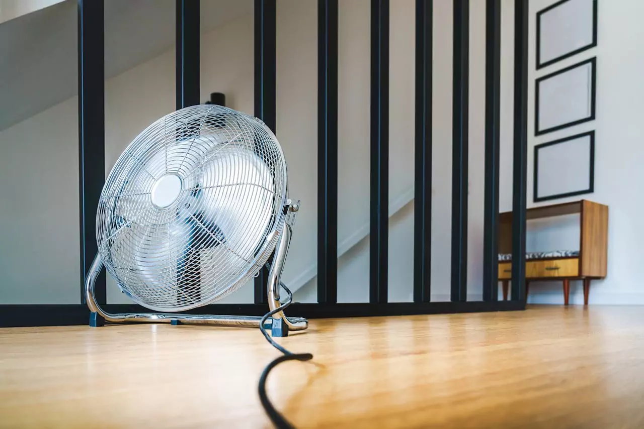 Truque com ventilador deixa a casa muito mais fresca; aprenda