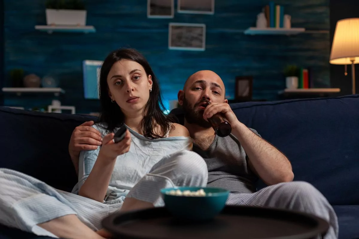 Como balancear o uso de streaming para não se prejudicar? Psicóloga responde