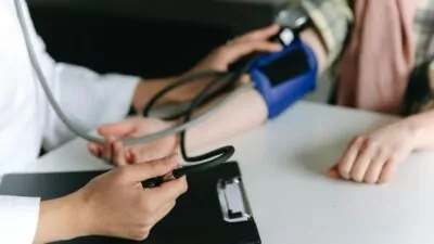 Atualização oficial reclassifica pressão 12 por 8 como pré-hipertensão | Imagem: Pexels