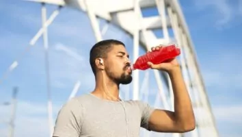 Bebidas isotônicas: como consumir com segurança