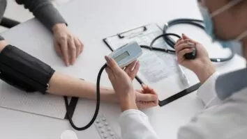 Guia do check-up médico: quais exames fazer e quando começar?